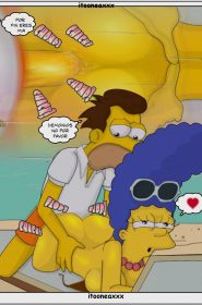 Simpsons xxx - En la playa0011